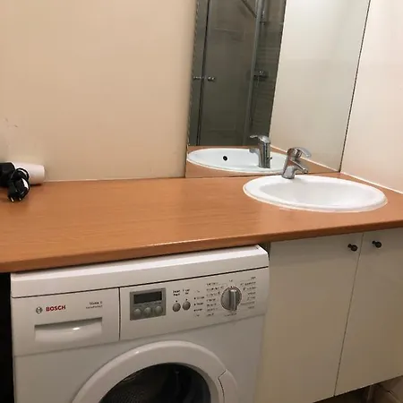 De 3 Pieces 75m2 En Plein Coeur Du Montorgueil Et Du Marais Apartment