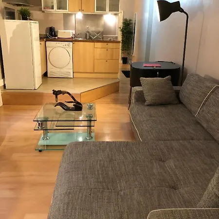 De 3 Pieces 75m2 En Plein Coeur Du Montorgueil Et Du Marais * Paris